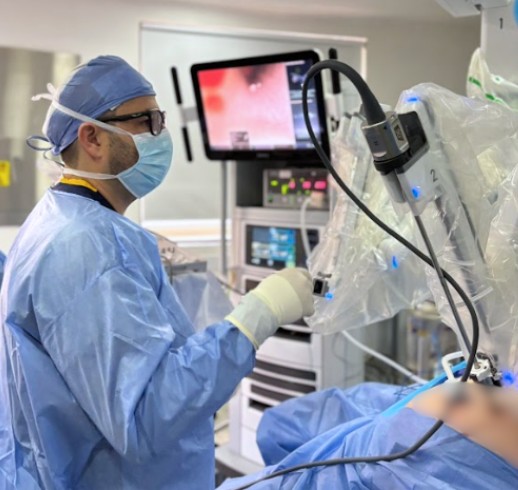 Cirugía bariátrica robótica en Bogotá - Dr. Felipe Bernal