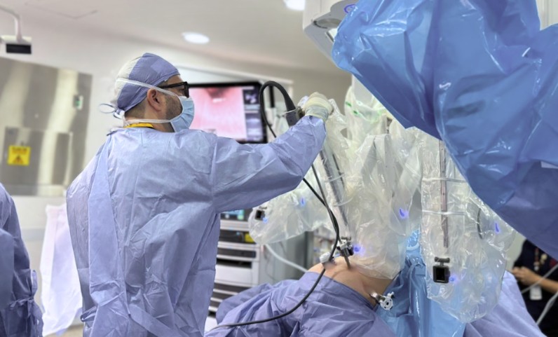 Cuál es la cirugía bariátrica menos invasiva - Cirujano bariátrico de Colombia Felipe Bernal